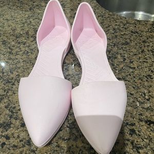 Pink native flats- size 8. Excellent condition!